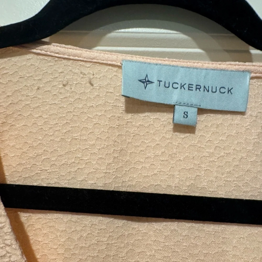 Tuckernuck Peach Easton Blouse Size Small - Picture 4 of 7